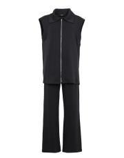 siyah modal yelekli takım